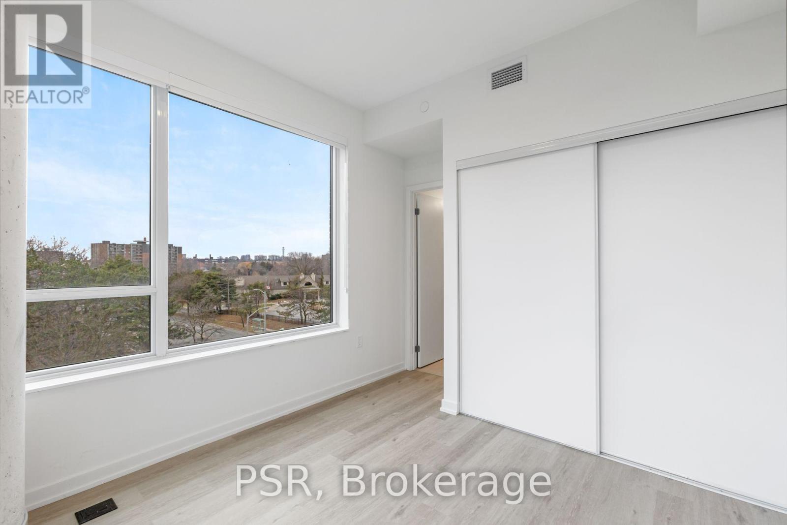 304 - 4365 Bloor Street W, Toronto, Ontario M9C 1R3 - Photo 7 - W14092854