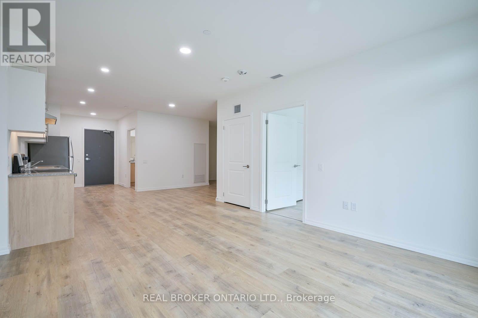 215b - 181 Elmira Road S, Guelph, Ontario  N1K 0E3 - Photo 13 - X14092760