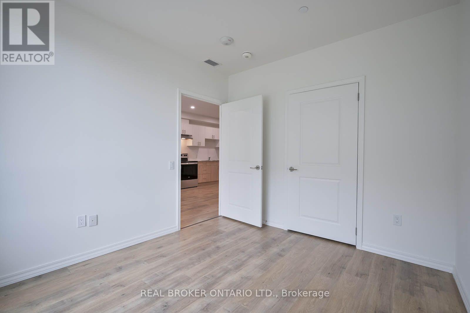 215b - 181 Elmira Road S, Guelph, Ontario  N1K 0E3 - Photo 18 - X14092760