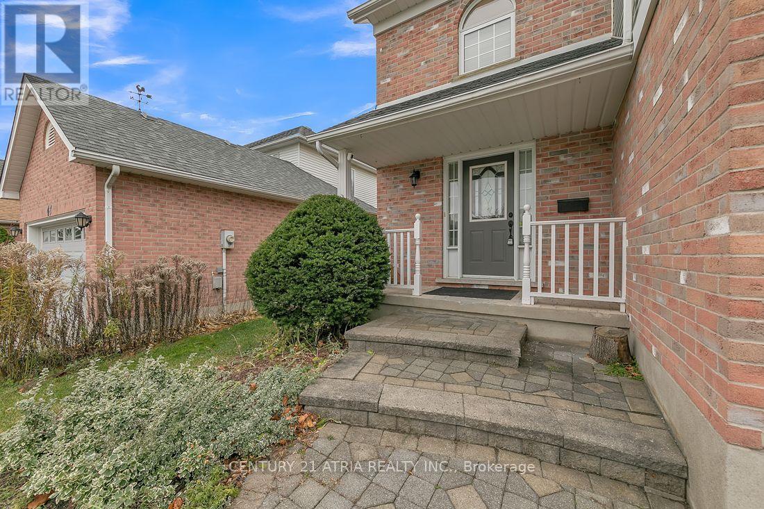 51 Oliver Court, Kitchener, Ontario  N2N 3E7 - Photo 2 - X14092810
