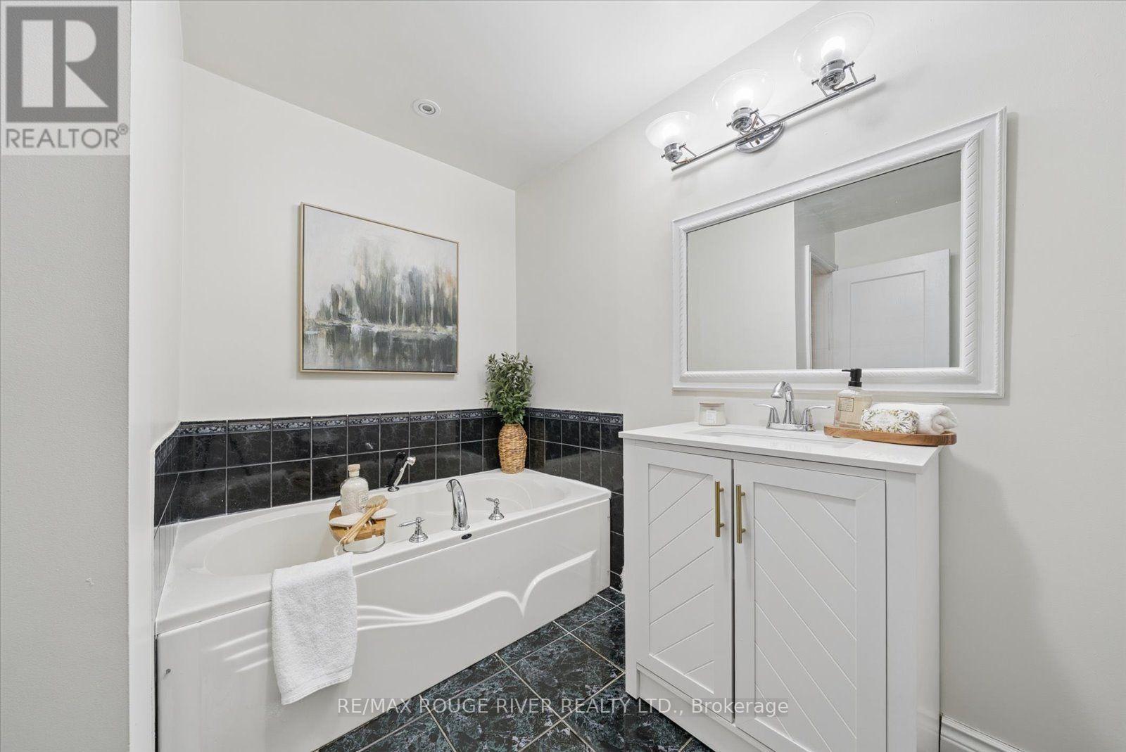 1314 Monaghan Road, Peterborough, Ontario  K9J 5M1 - Photo 15 - X14092836