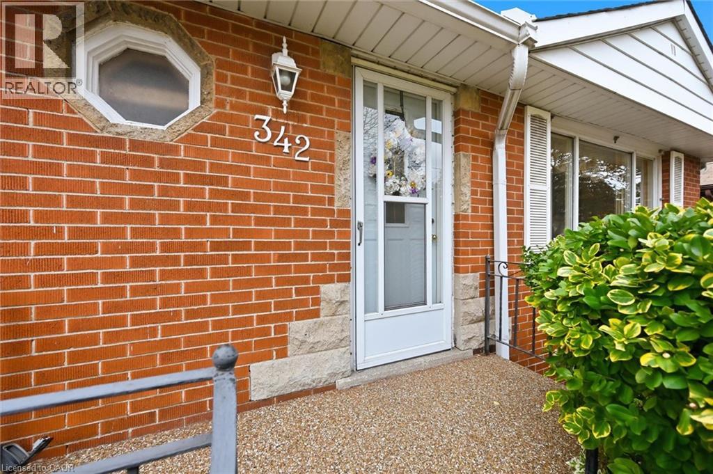 342 East 16th Street, Hamilton, Ontario  L9A 4J9 - Photo 4 - 40866140