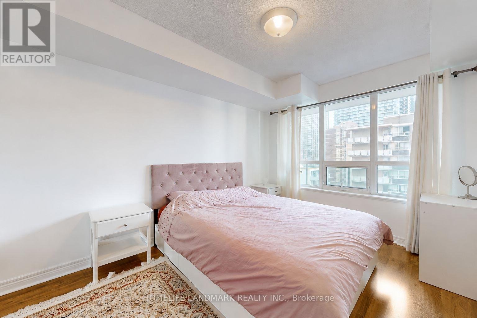 908 - 212 Eglinton Avenue E, Toronto, Ontario M4P 0A3 - Photo 5 - C14091146