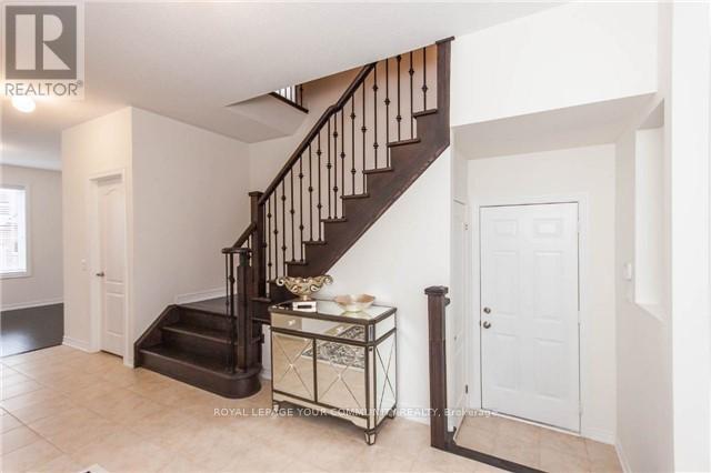 750 Prest Way, Newmarket, Ontario  L3X 0J6 - Photo 3 - N14092494