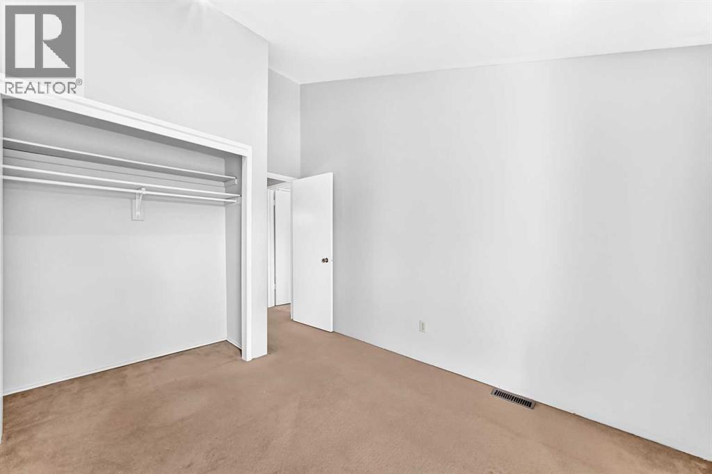 410 Brae Glen Crescent Sw, Calgary, Alberta  T2W 1B6 - Photo 27 - A2351994