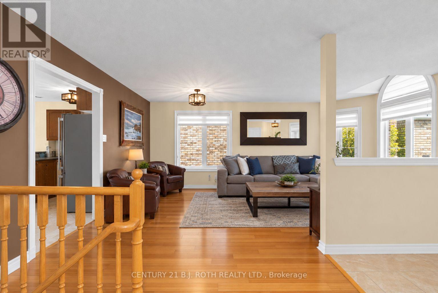 237 Pringle Drive, Barrie, Ontario  L4N 0P4 - Photo 6 - S14081382
