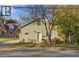 98 DUNDAS Street W, Paris, Ontario