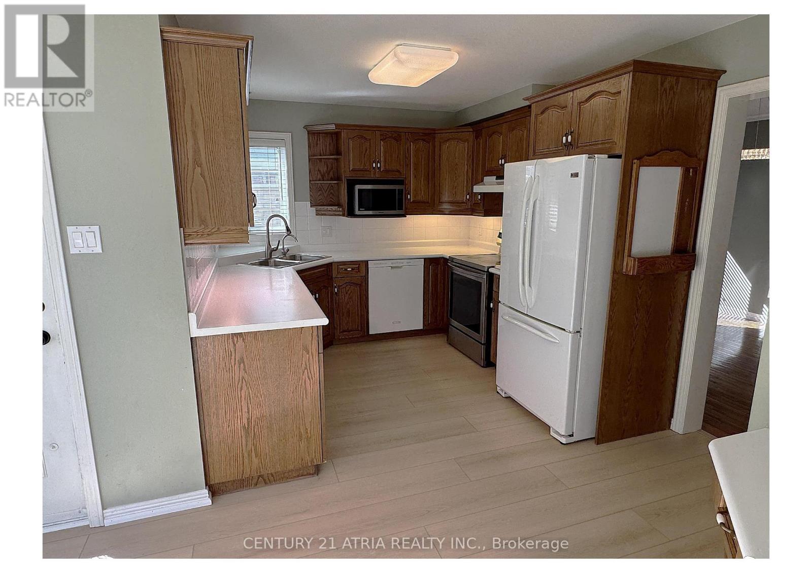 51 Oliver Court, Kitchener, Ontario  N2N 3E7 - Photo 7 - X14092810
