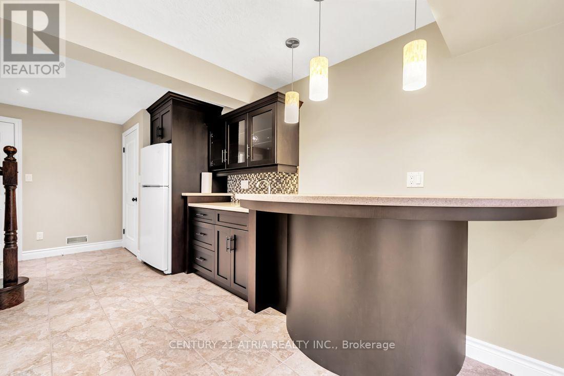 51 Oliver Court, Kitchener, Ontario  N2N 3E7 - Photo 20 - X14092810