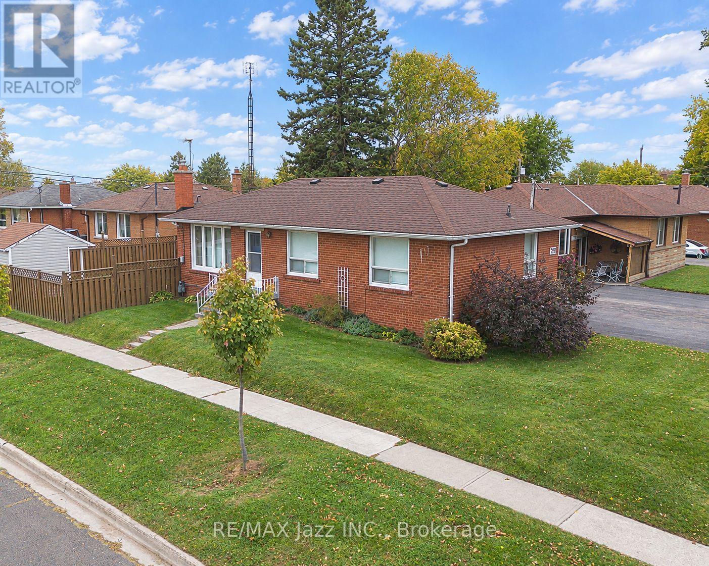 729 Lakeview Avenue, Oshawa, Ontario  L1J 1B7 - Photo 3 - E14093006