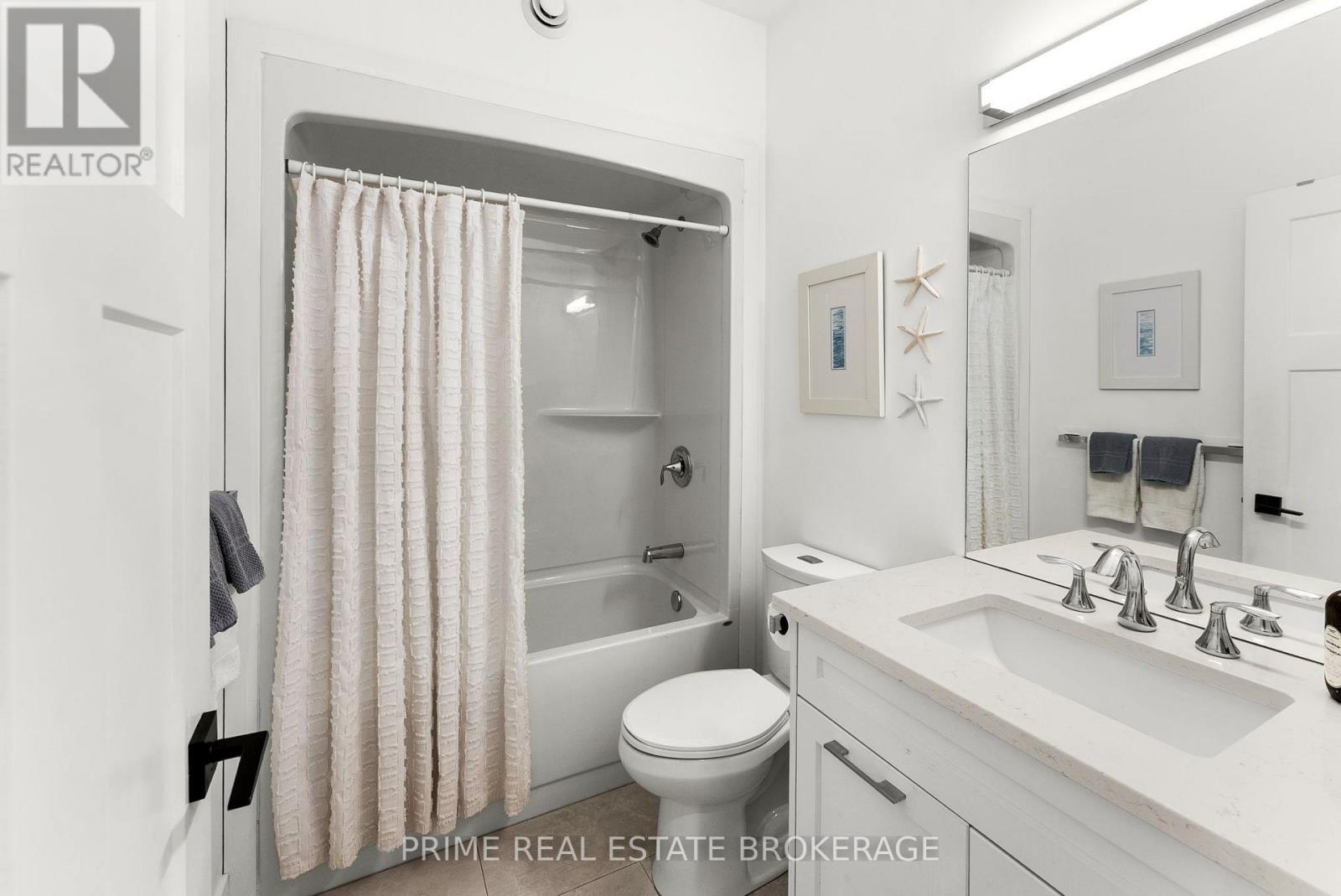 41 Sunrise Lane, Lambton Shores, Ontario  N0M 1T0 - Photo 24 - X14092954