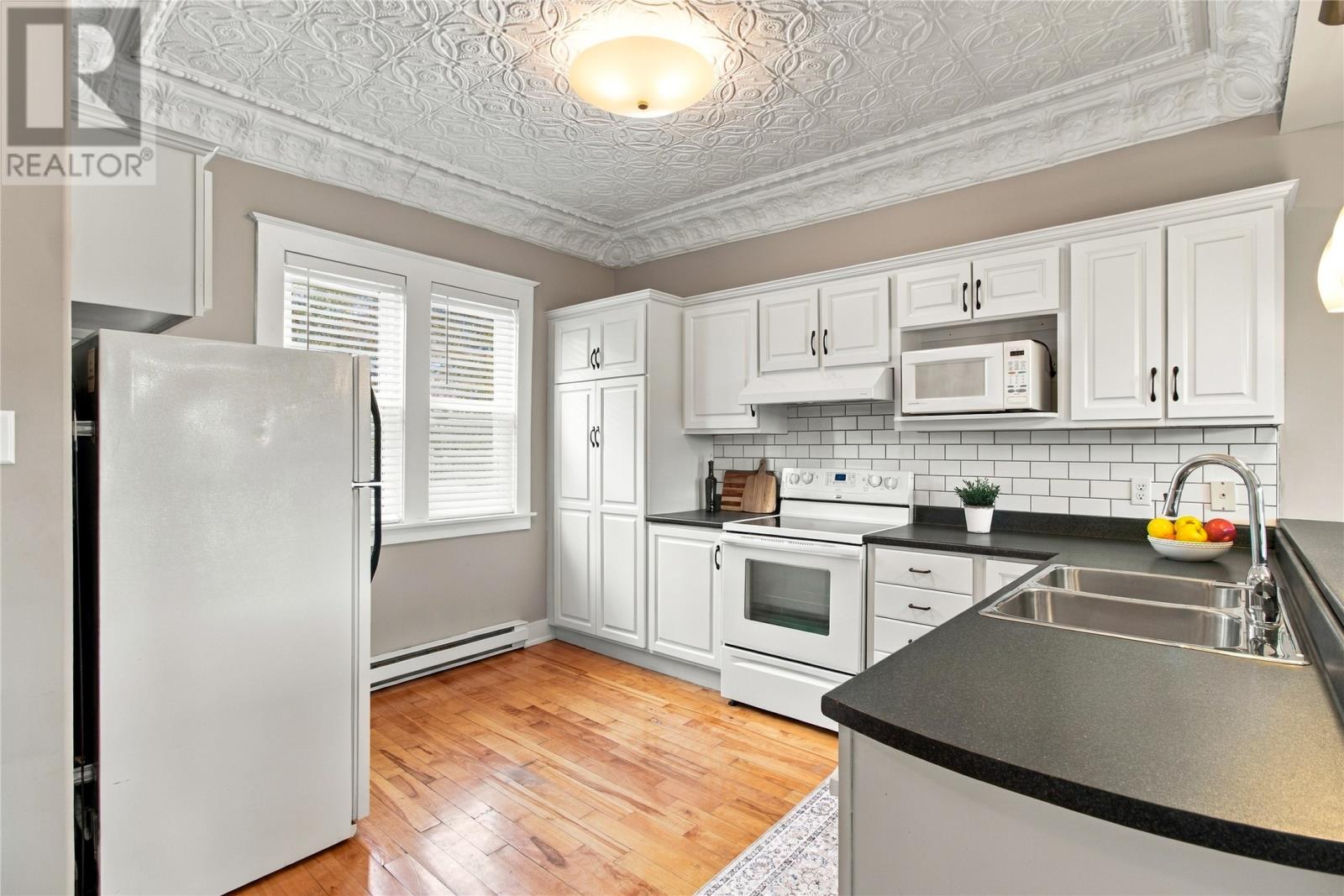 45 Long's Hill, St. John's — photo 10