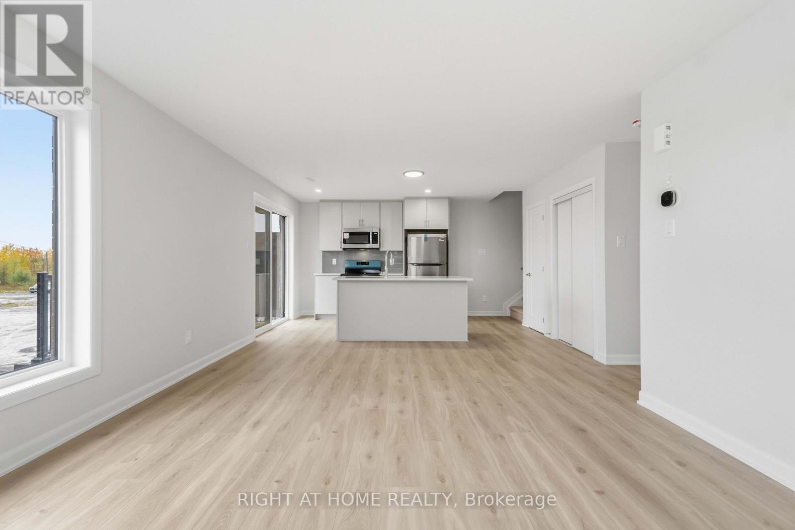 201 Glenroy Gilbert Drive, Ottawa, Ontario  K2J 5G3 - Photo 11 - X14093018