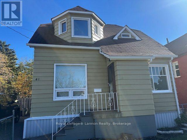 41 Machar Avenue, Thunder Bay, Ontario  P7B 2Y4 - Photo 5 - X14089358