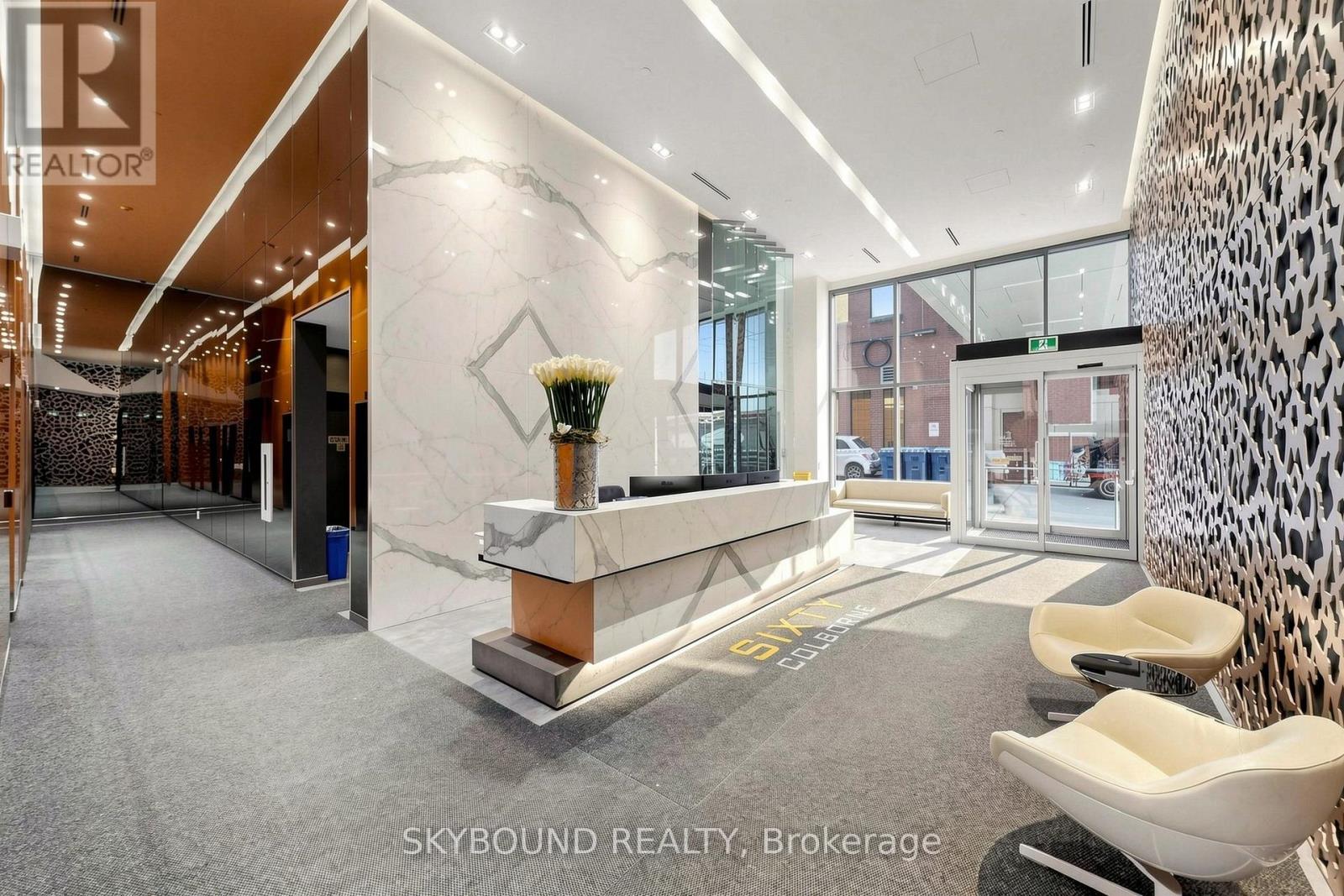 907 - 60 Colborne Street, Toronto, Ontario  M5E 0B7 - Photo 4 - C14092960