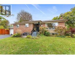 4 MOSS STREET, Toronto, Ontario