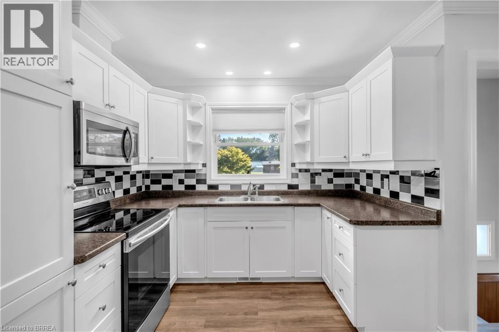 7 Willowdale Street, Brantford, Ontario  N3T 0L3 - Photo 11 - 40856653