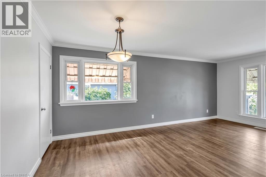7 Willowdale Street, Brantford, Ontario  N3T 0L3 - Photo 7 - 40856653