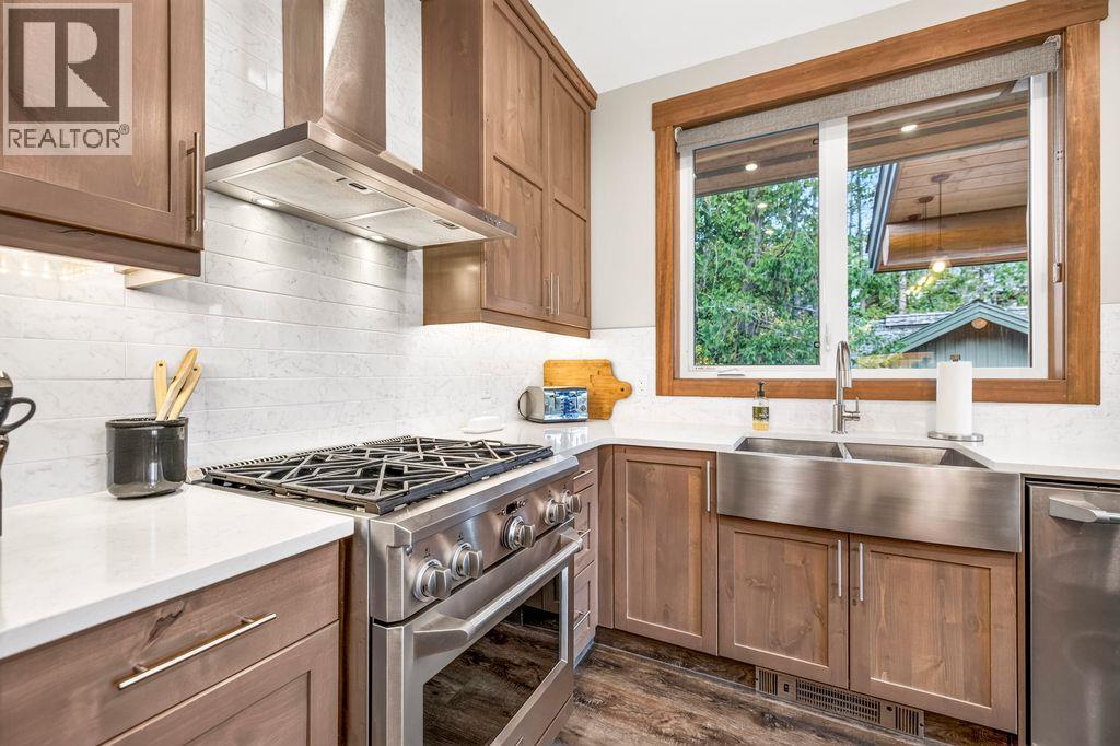 5358 Highline Drive, Fernie, British Columbia  V0B 1M6 - Photo 8 - 10403876