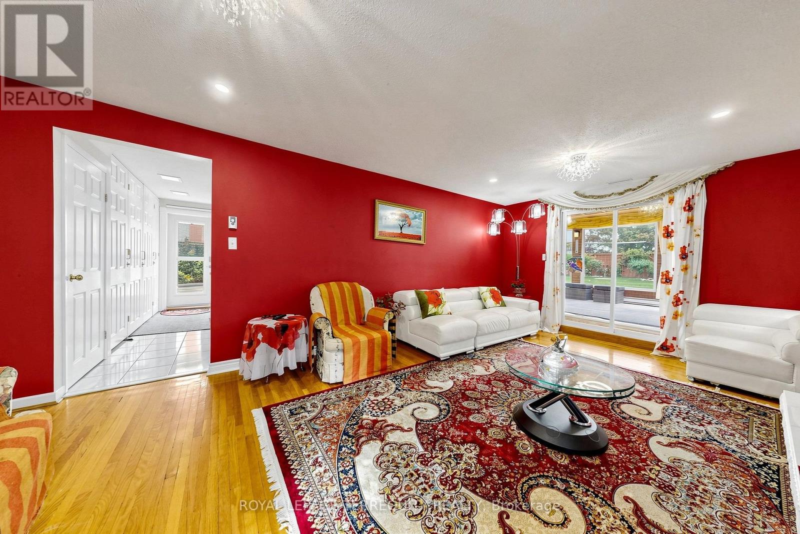 3253 Ibbetson Crescent, Mississauga, Ontario  L5C 1Z1 - Photo 6 - W14092906