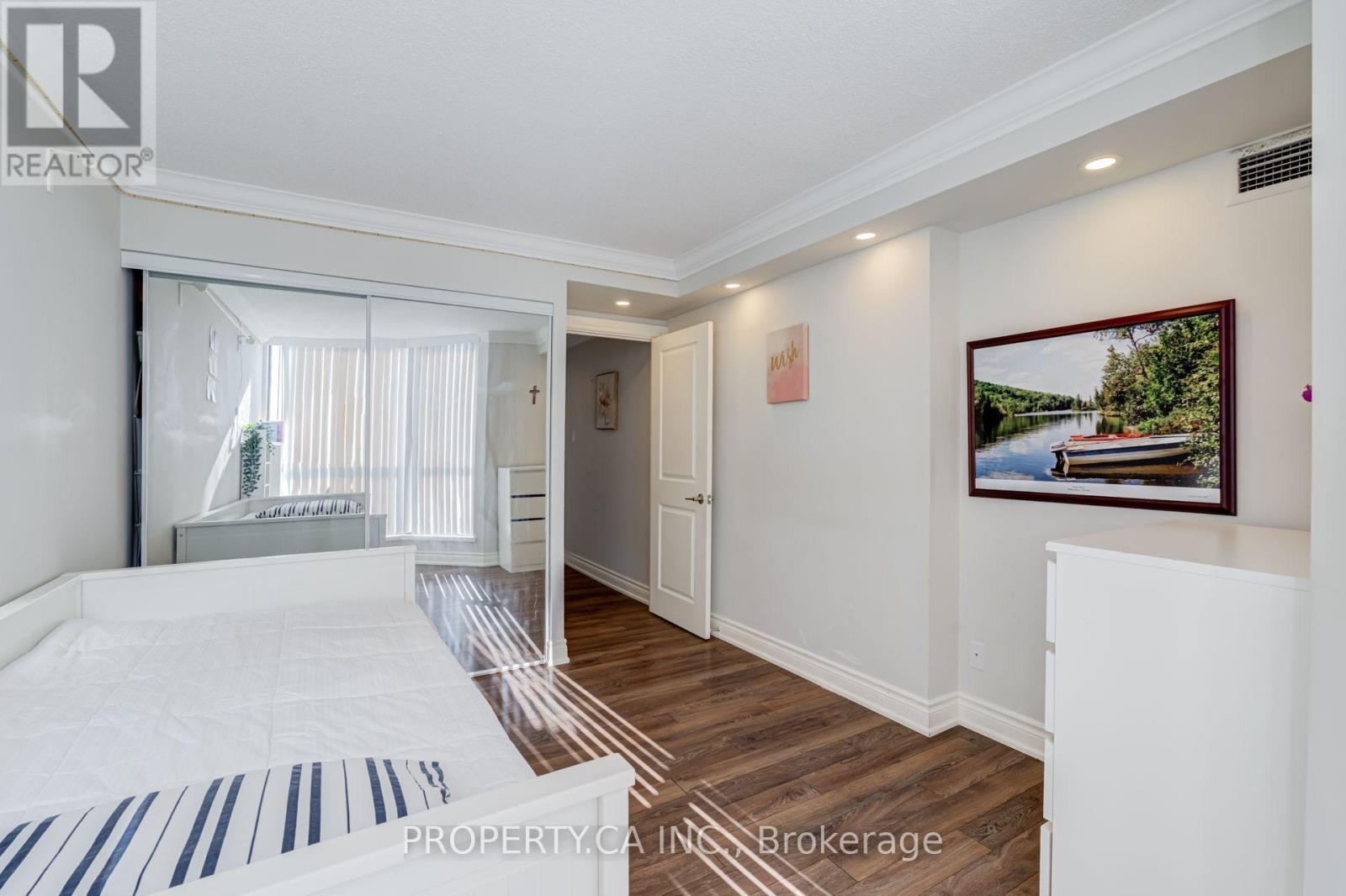 601 - 1155 Bough Beeches Boulevard, Mississauga, Ontario  L4W 4N2 - Photo 21 - W14092932