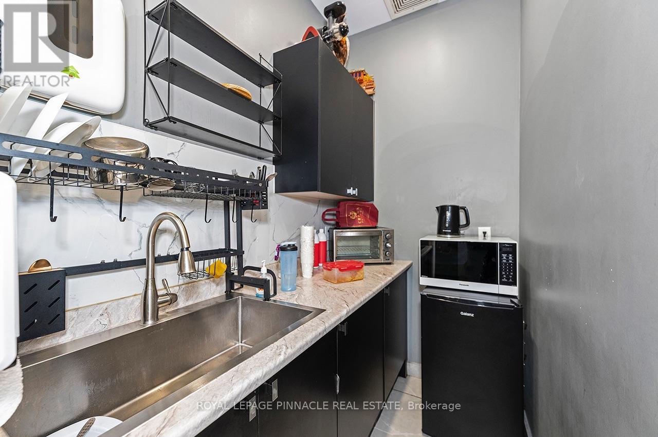 63 - 3700 Eglinton Avenue W, Mississauga, Ontario  L5M 2R9 - Photo 25 - W14093004