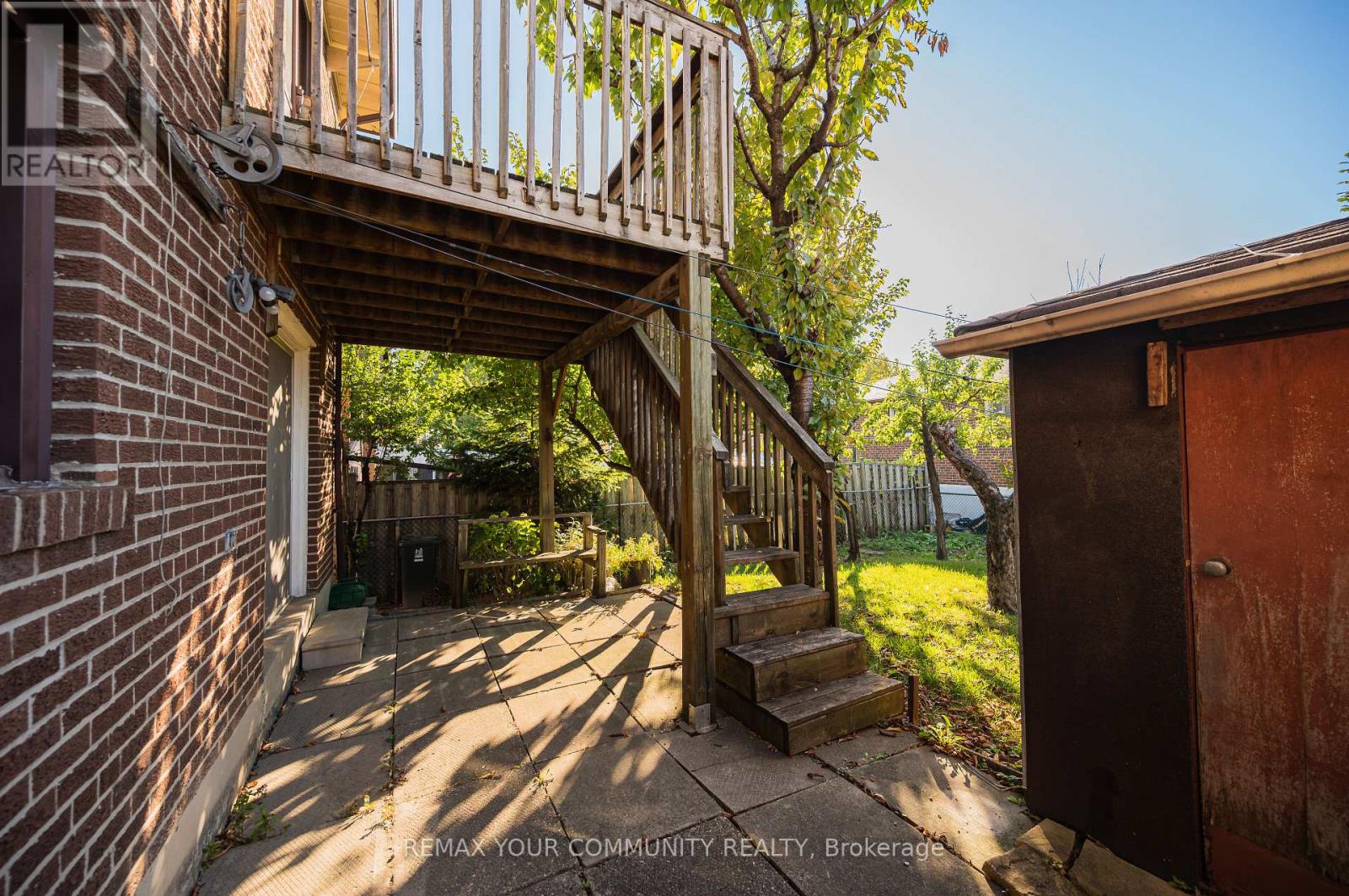11 Anthia Drive, Toronto, Ontario  M9L 1K6 - Photo 44 - W14093032