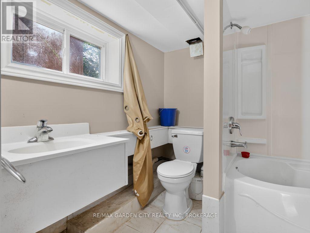 15 Rodman Street, St. Catharines, Ontario  L2R 5C9 - Photo 43 - X14029980