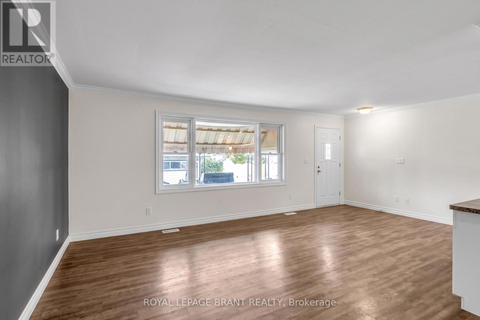7 Willowdale Street, Brant, Ontario  N3T 5L7 - Photo 6 - X13723814
