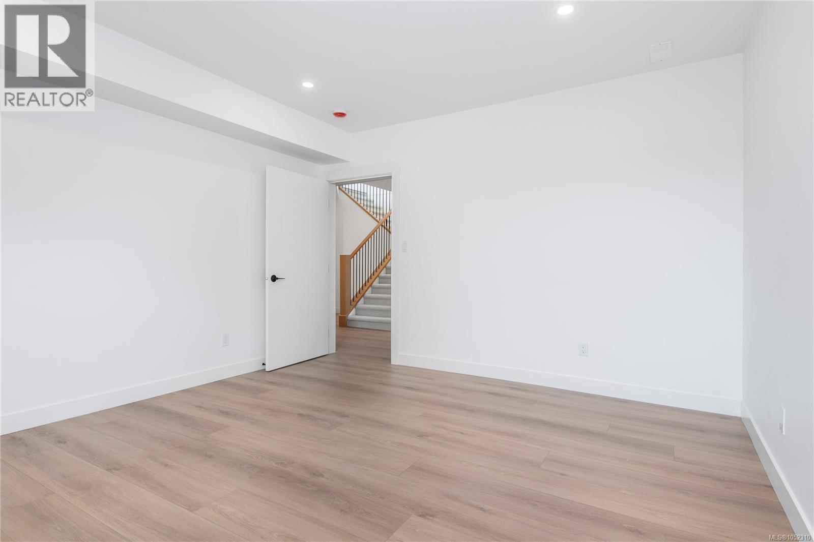 65 Barlow Rd
