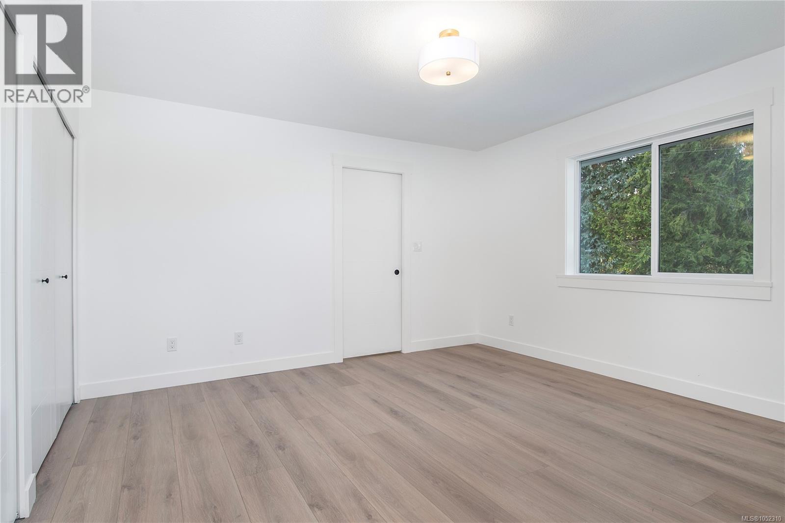 65 Barlow Rd