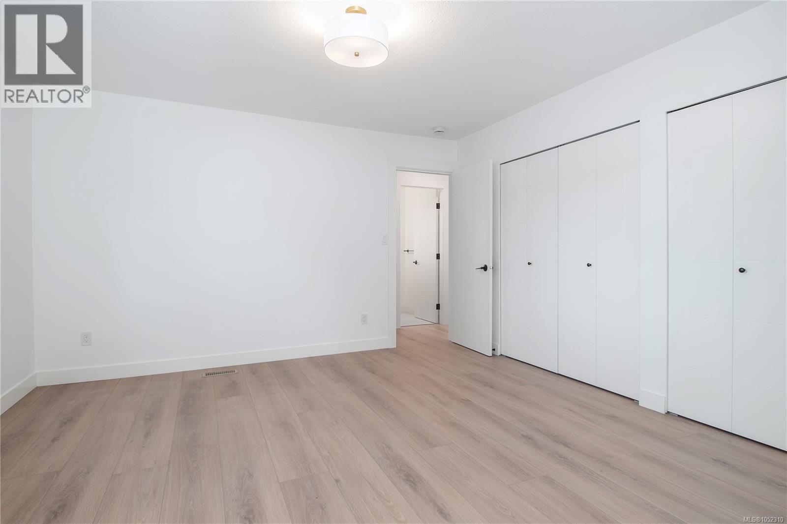 65 Barlow Rd