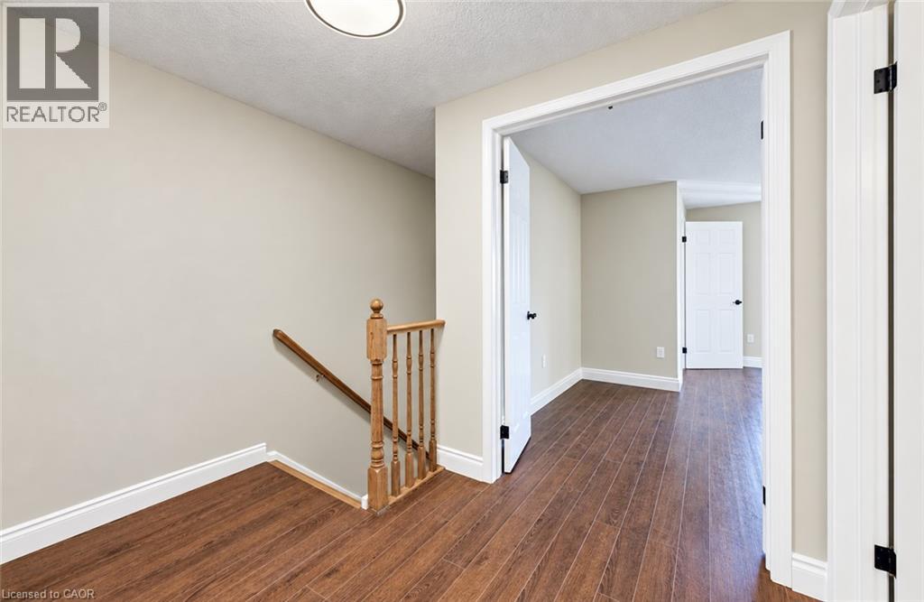 457 Annapolis Court, Waterloo, Ontario  N2K 4F8 - Photo 14 - 40871196