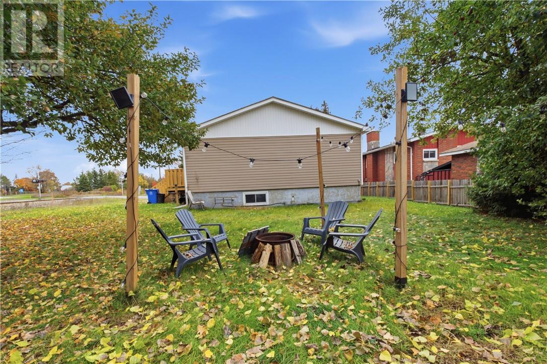 33 Pembroke, Sturgeon Falls, Ontario  P2B 3G7 - Photo 21 - 2131002