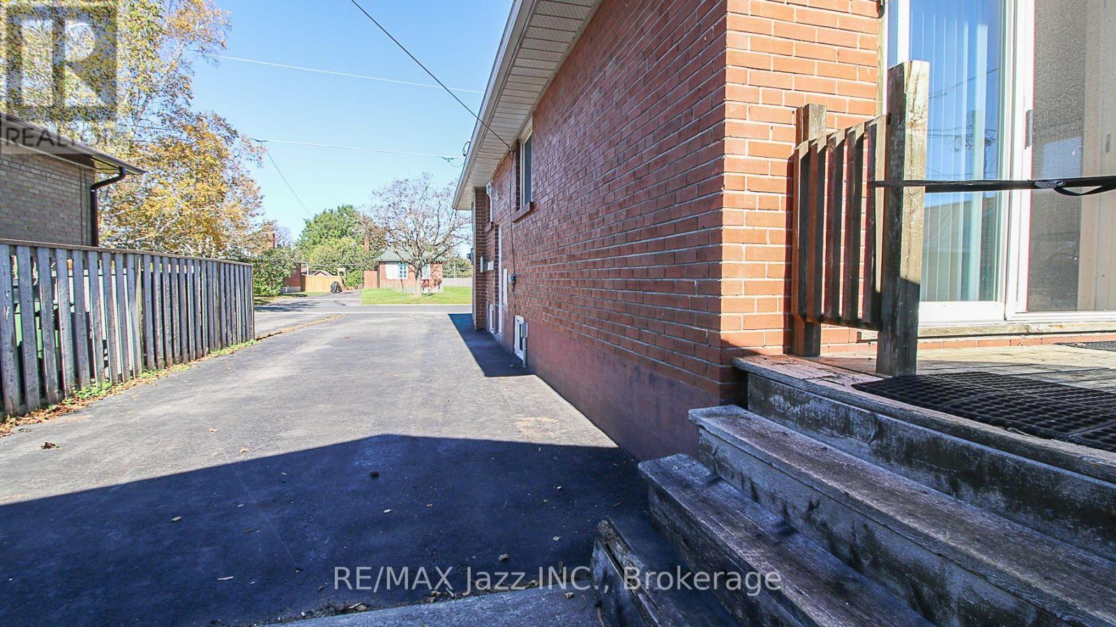 729 Lakeview Avenue, Oshawa, Ontario  L1J 1B7 - Photo 22 - E14093006