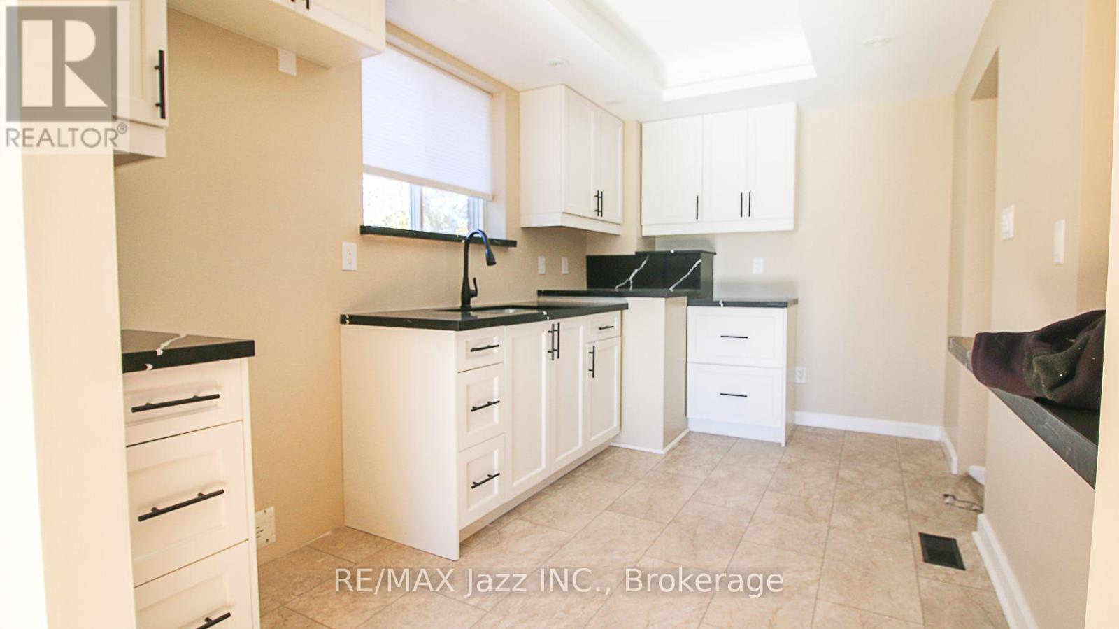729 Lakeview Avenue, Oshawa, Ontario  L1J 1B7 - Photo 8 - E14093006