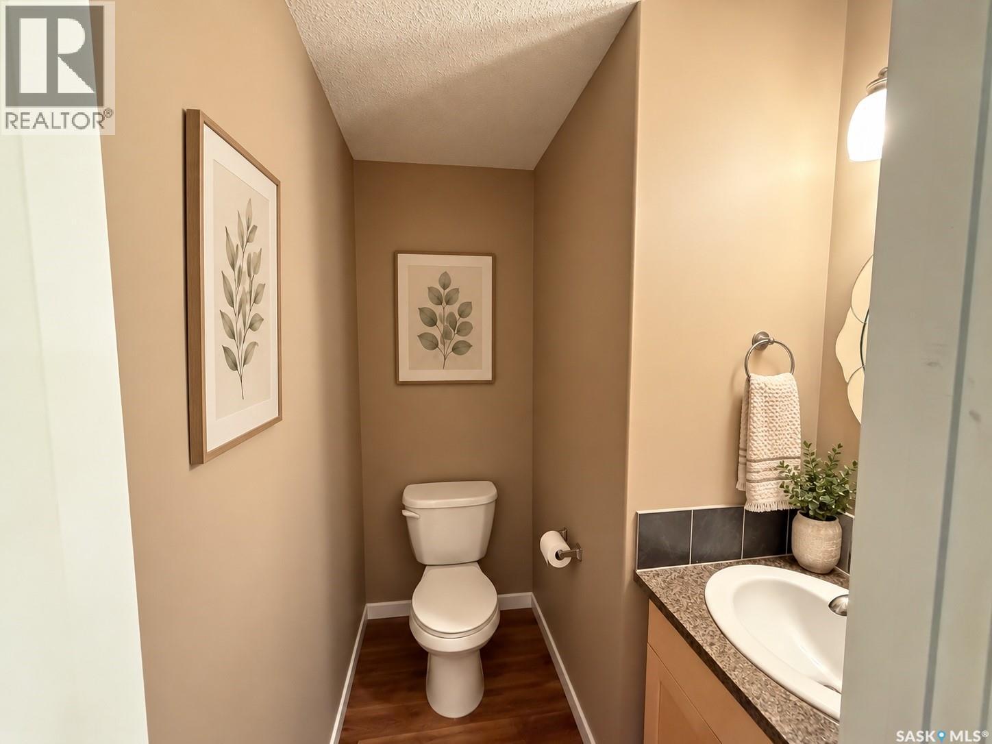 1253 Grey Street, Regina, Saskatchewan  S4T 1G7 - Photo 6 - SK051365