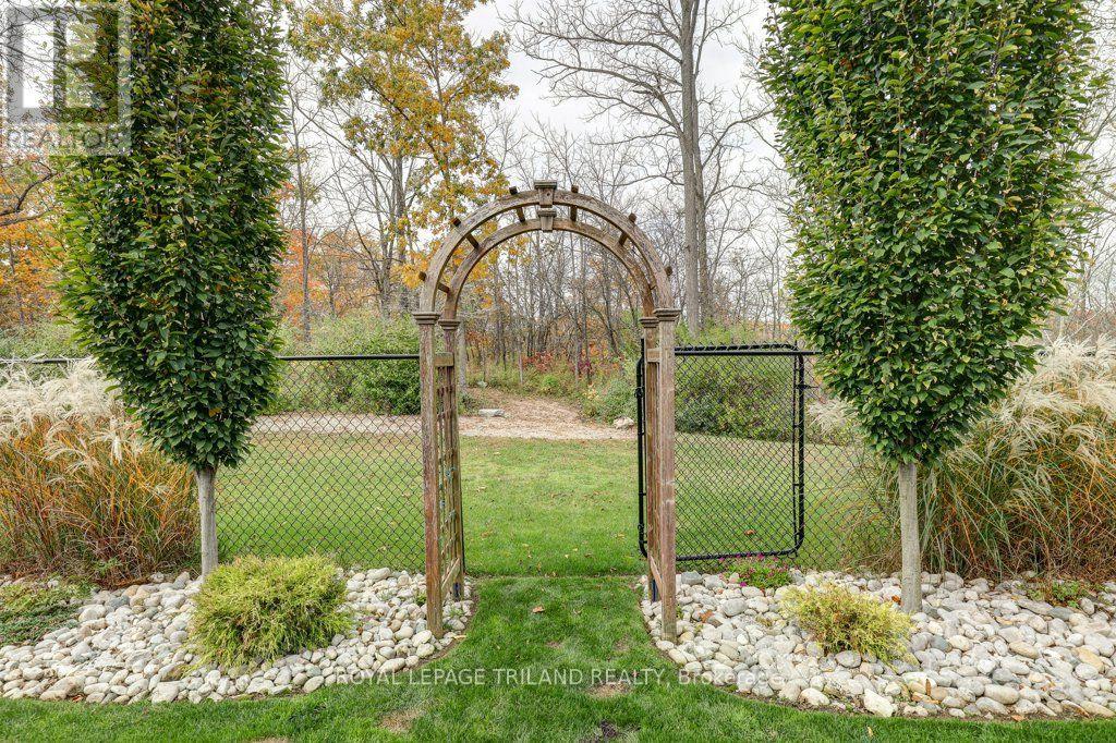 35 Royal Dornoch Drive, St. Thomas, Ontario  N5R 0K4 - Photo 10 - X14093284