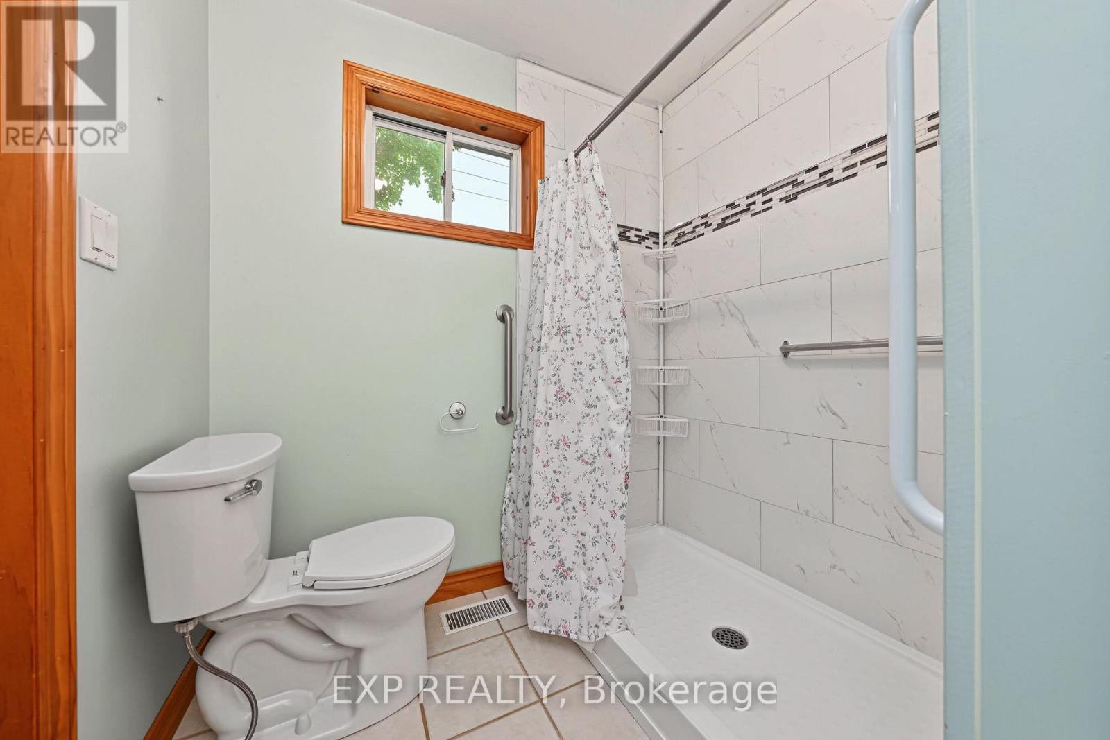 455 Simcoe Street, Warwick, Ontario  N0M 2S0 - Photo 20 - X14093320