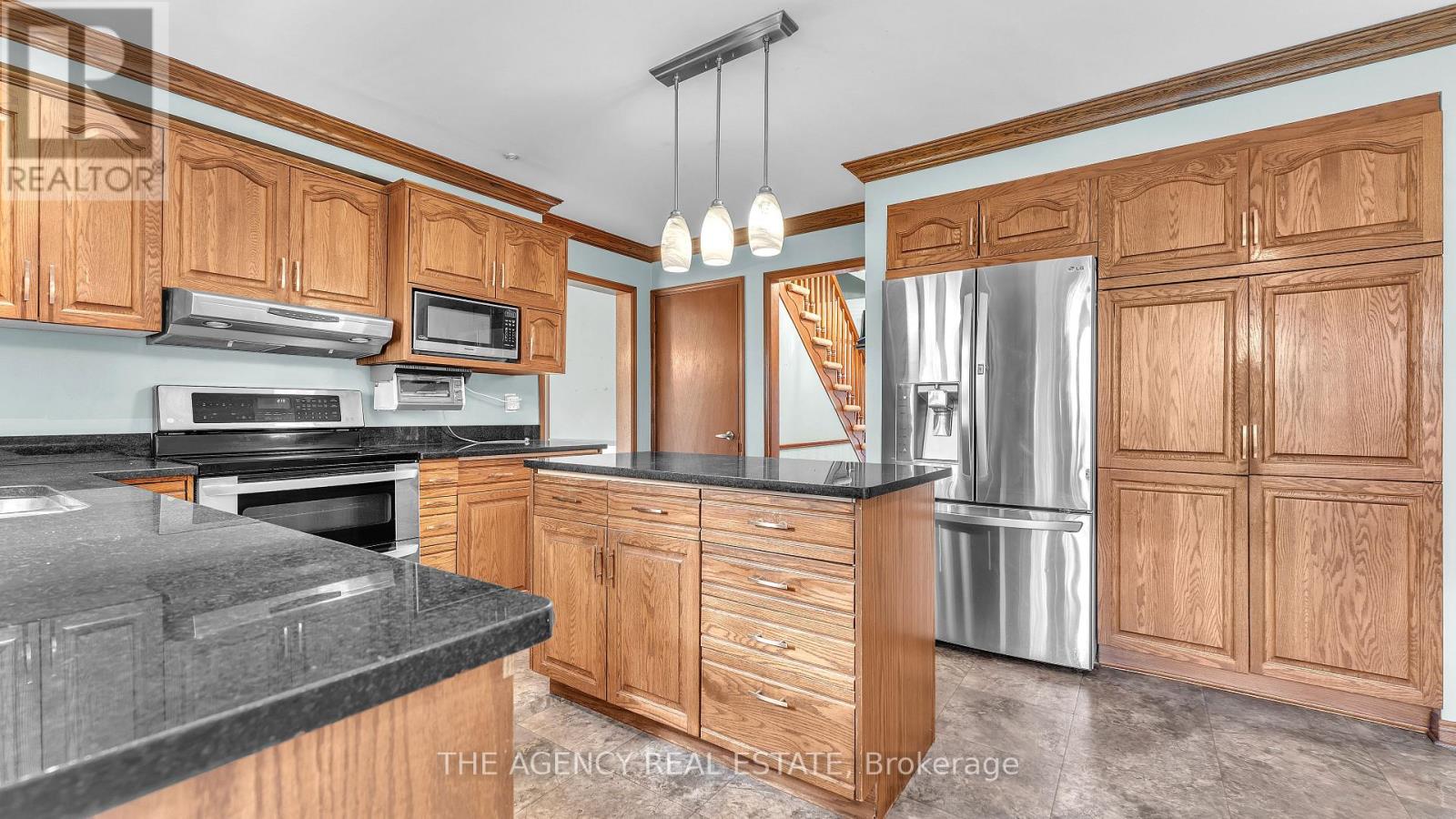 32 Glenview Crescent, London North, Ontario  N5X 2P9 - Photo 11 - X14093340