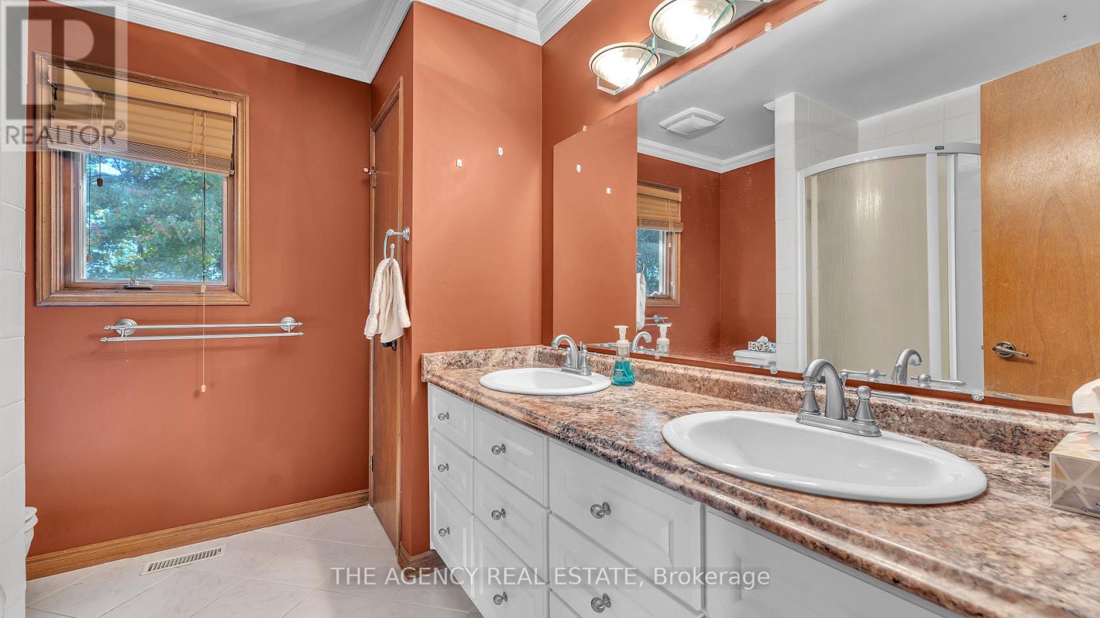 32 Glenview Crescent, London North, Ontario  N5X 2P9 - Photo 37 - X14093340