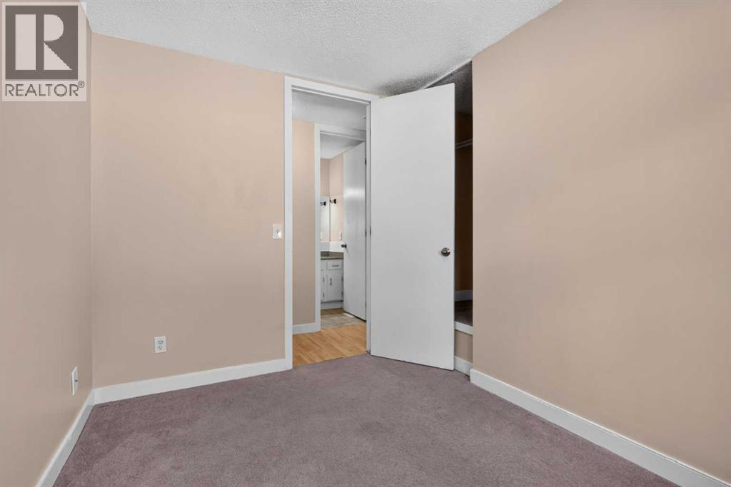 112 Abalone Place NE