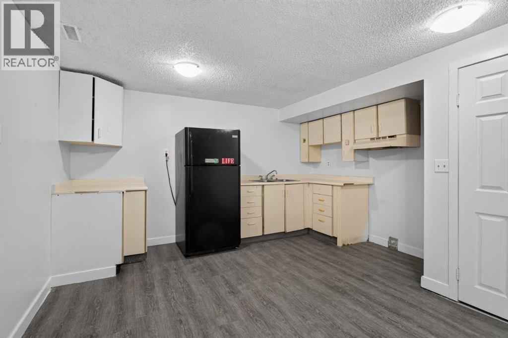 112 Abalone Place NE