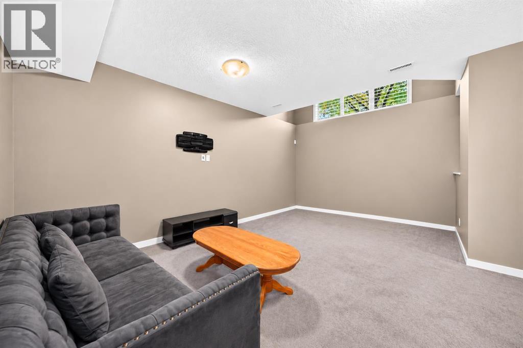 1046 New Brighton Park SE