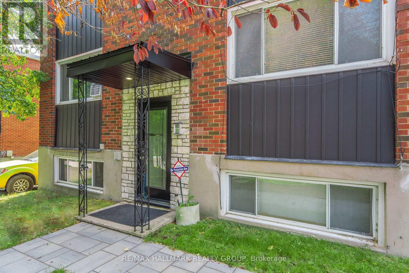 4 - 108 Lebrun Street, Ottawa, Ontario  K1L 5C9 - Photo 2 - X14093302