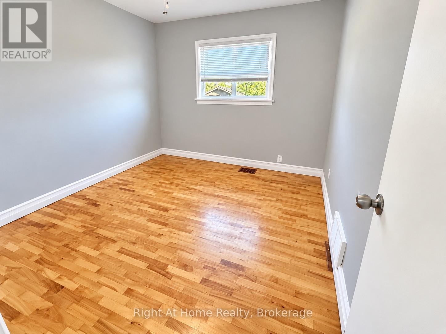 145 Kenogami Avenue S, Thunder Bay, Ontario  P7B 4R8 - Photo 6 - X14093244
