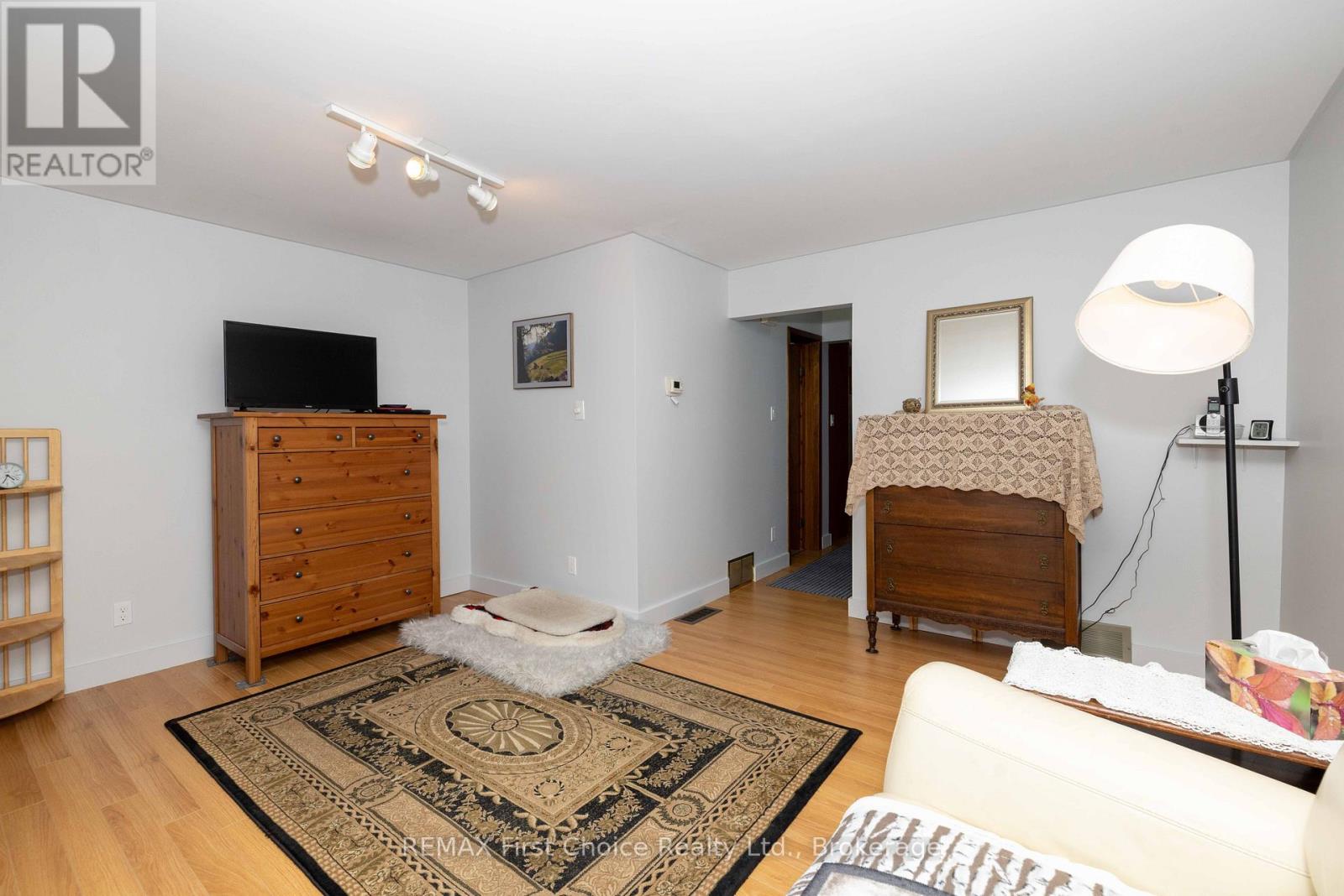 226 Balmoral Street, Thunder Bay, Ontario  P7C 4J8 - Photo 10 - X14093298