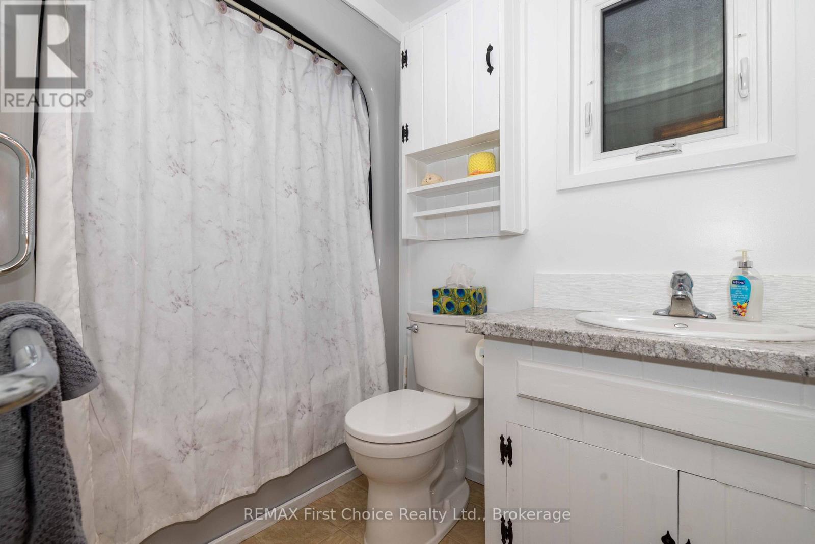226 Balmoral Street, Thunder Bay, Ontario  P7C 4J8 - Photo 11 - X14093298