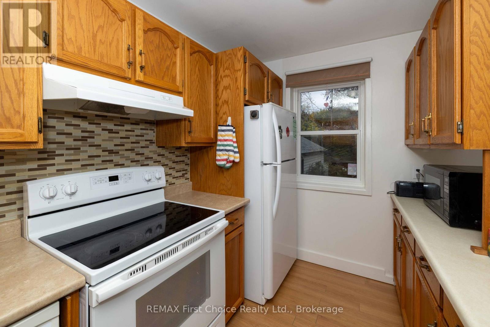 226 Balmoral Street, Thunder Bay, Ontario  P7C 4J8 - Photo 6 - X14093298