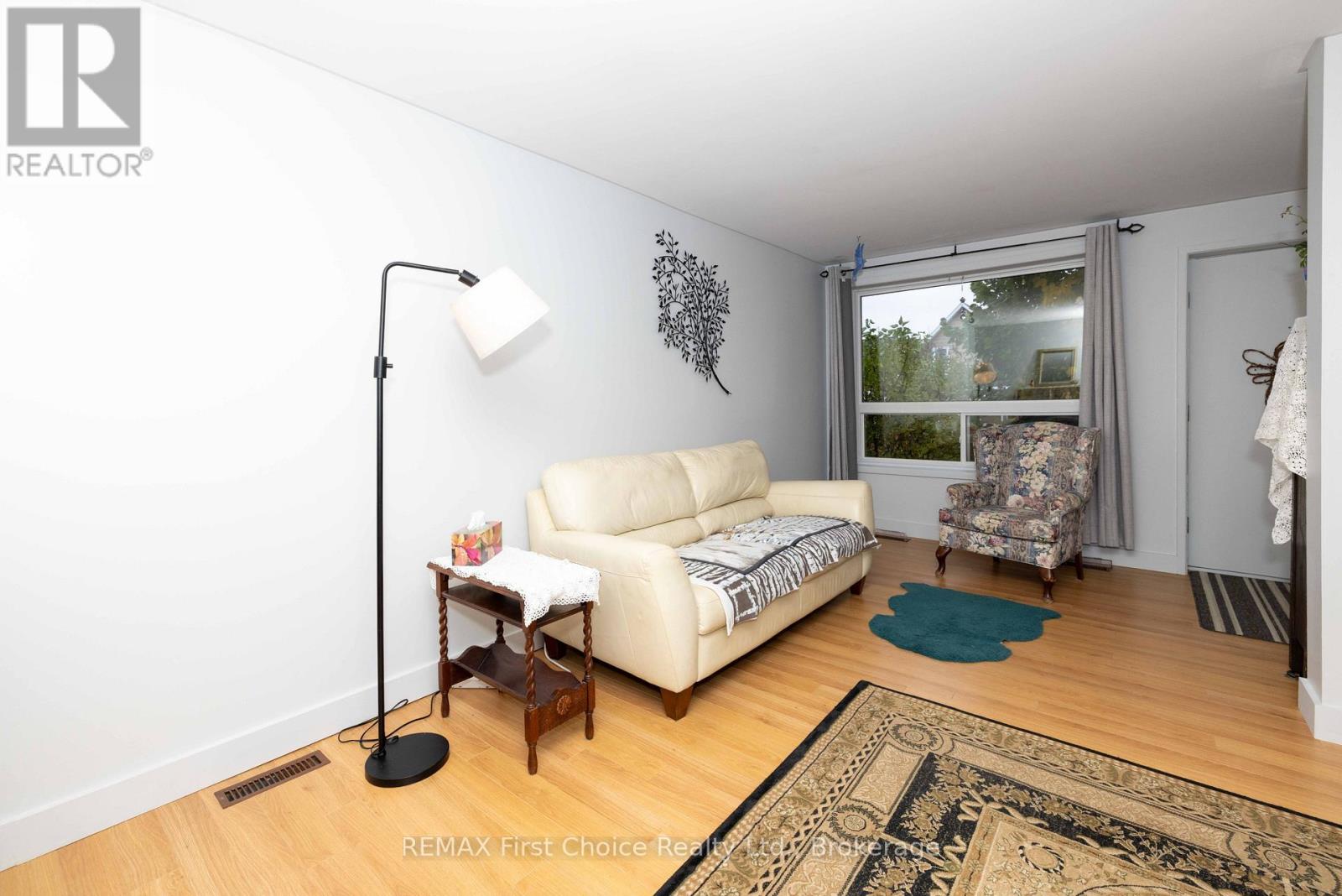 226 Balmoral Street, Thunder Bay, Ontario  P7C 4J8 - Photo 9 - X14093298